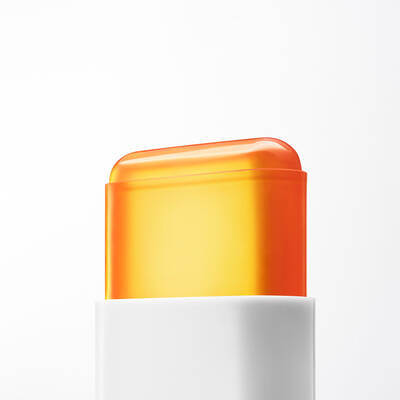 Close Up of the product  SUPRA SCREEN SUN STICK