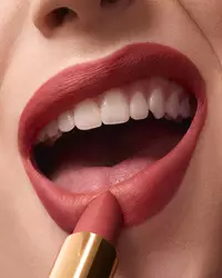 Dramatte sulle labbra