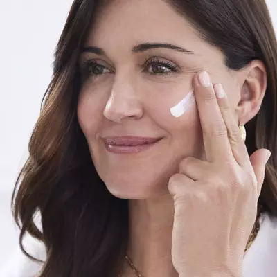 Crema viso antirughe over 60: qual e la migliore? – Lancome