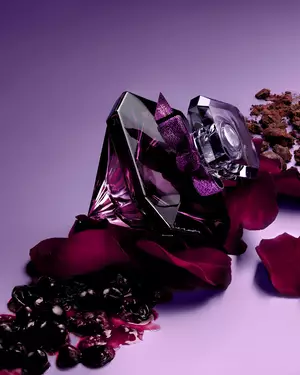 la nuit tresor parfum still life