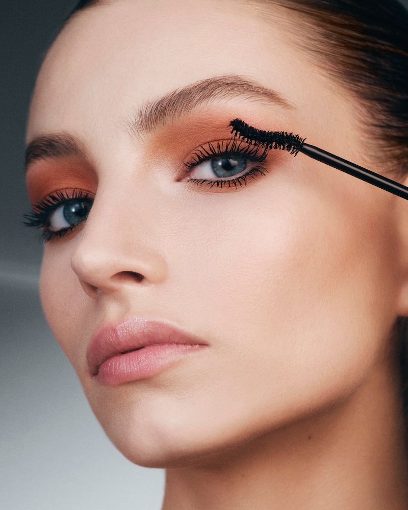 Visual of Lancôme with a beautiful eye makeup